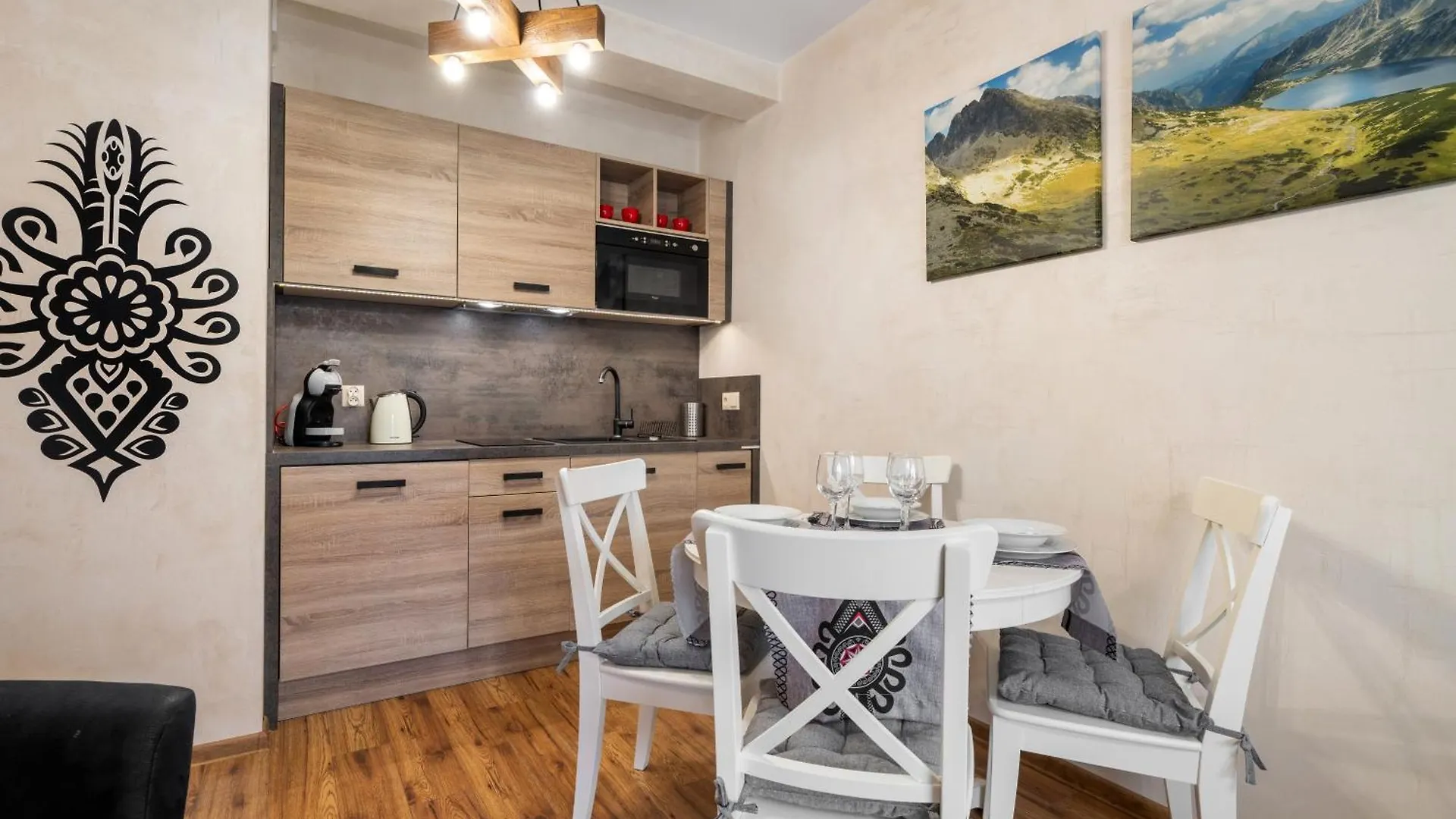 Apartment Rentplanet - Luksusowe Apartamenty Goszczynskiego Zakopane Poland